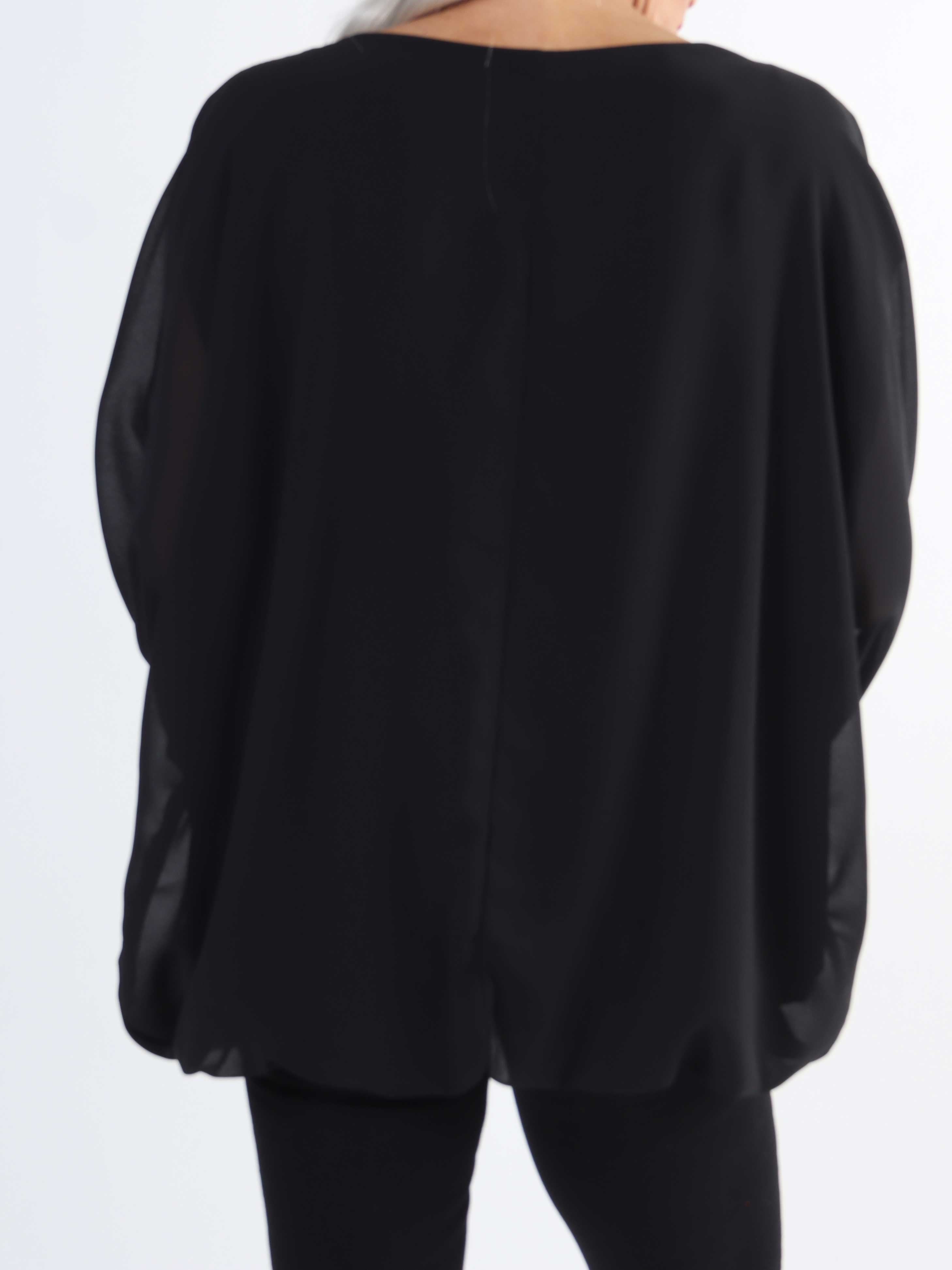 Destiny Plain - Plus size blus i chiffong med fladdermusärmar